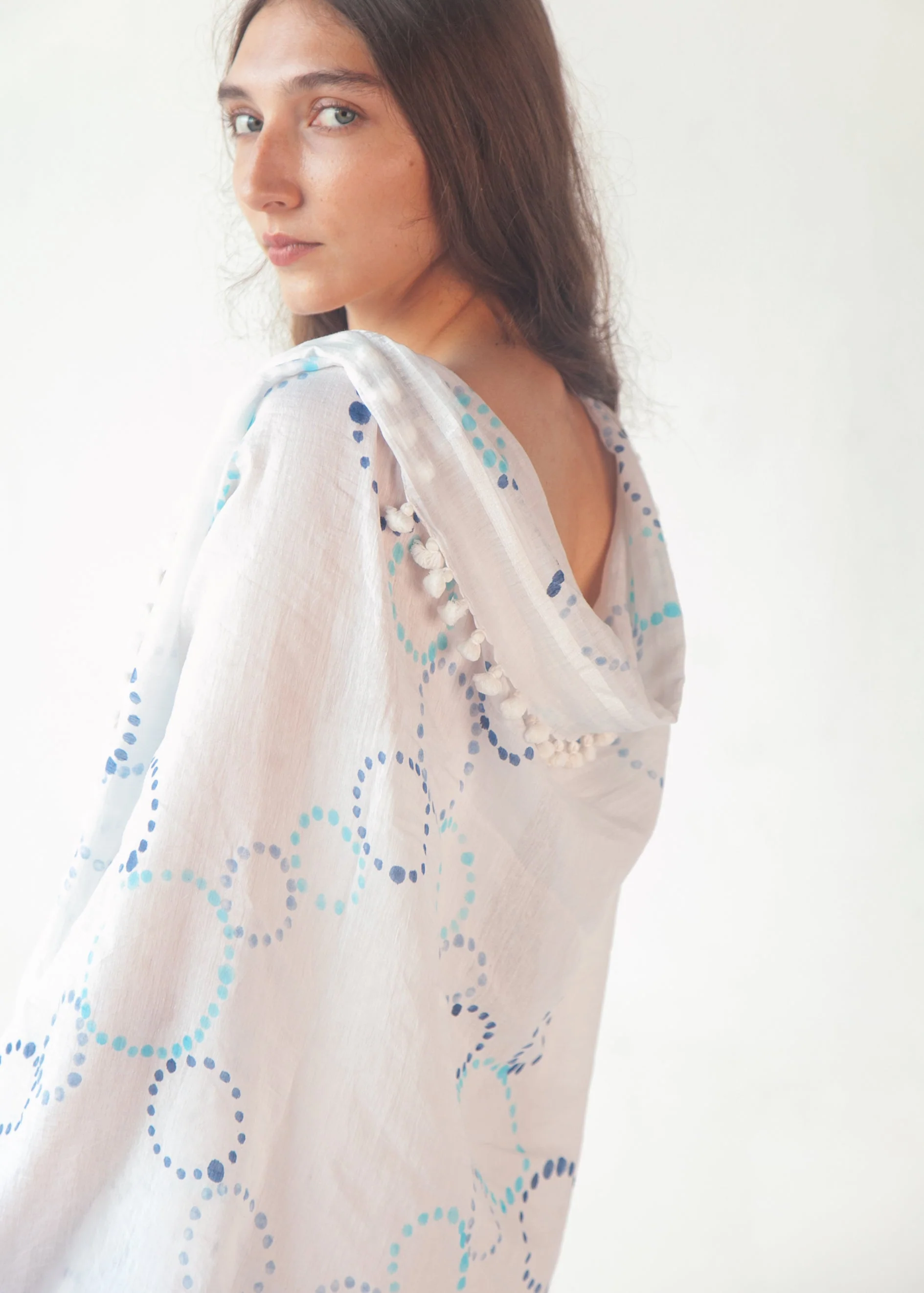 Dupatta Meha Hand Painted - Blue Dots - Image 4